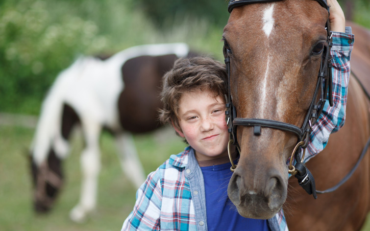 The Benefits of Equine Assisted Therapy for People with FASD